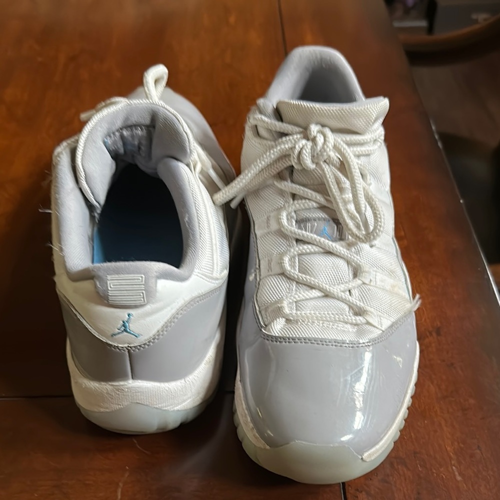COPY - Nike Jordans - Picture 3 of 10
